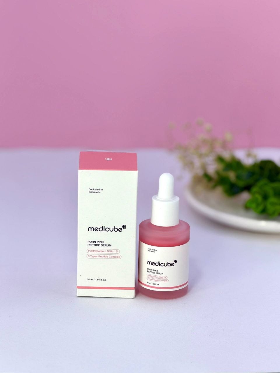 سرم روشن کننده و جوانساز PDRN Pink Peptide Serum مدی کیوب